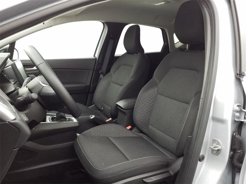 Used RENAULT Captur 1.0 TCe 90ch Evolution 2023 Gris Highland € 17490 in Lesménils