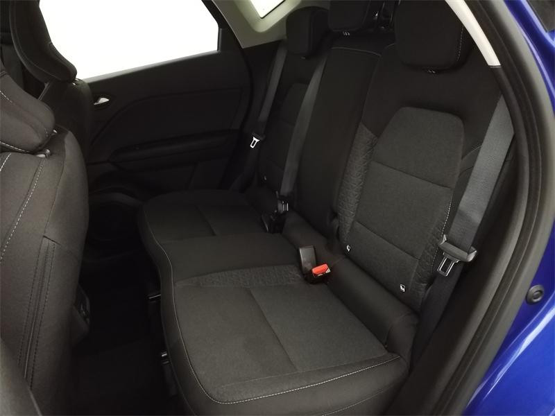 Used RENAULT Captur 1.0 TCe 90ch Evolution 2023 Bleu Iron € 17490 in Lesménils