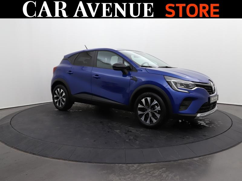 Used RENAULT Captur 1.0 TCe 90ch Evolution 2023 Bleu Iron € 17490 in Lesménils