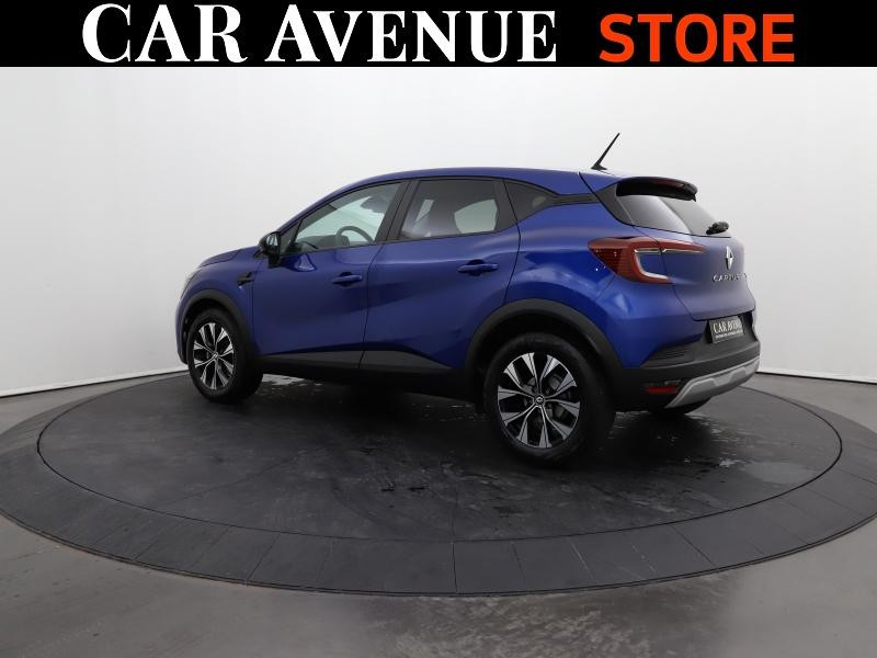 Used RENAULT Captur 1.0 TCe 90ch Evolution 2023 Bleu Iron € 17490 in Lesménils