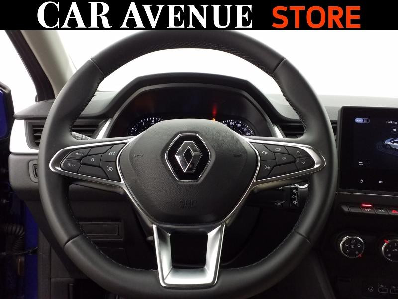 Used RENAULT Captur 1.0 TCe 90ch Evolution 2023 Bleu Iron € 17490 in Lesménils