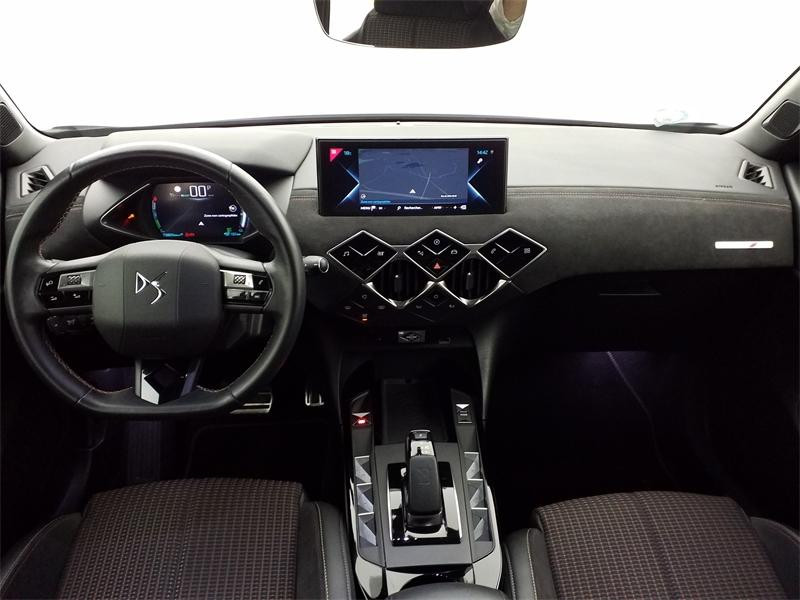Used DS DS 3 Crossback E-Tense Performance Line + 2020 Blanc Perle Nacré - Toit Noir Perla N. € 15490 in Lesménils