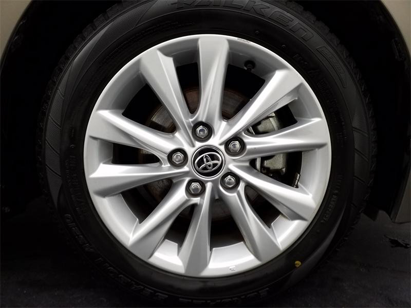 Occasion TOYOTA Corolla Touring Spt 1.8 140ch Dynamic Business MY24 2023 Gris Atlas métallisé 26490 € à Lesménils