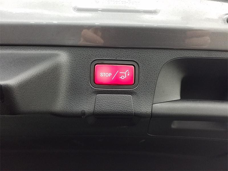 Used MERCEDES-BENZ CLA Shooting Brake 180 d 116ch Progressive Line 8G-DCT 2023 Gris montagne métallisé € 29990 in Lesménils