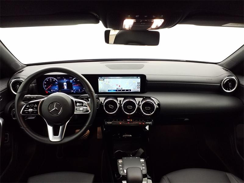 Used MERCEDES-BENZ CLA Shooting Brake 180 d 116ch Progressive Line 8G-DCT 2023 Gris montagne métallisé € 29990 in Lesménils