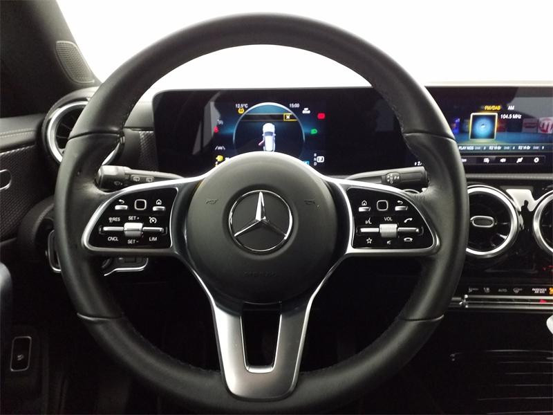 Occasion MERCEDES-BENZ CLA Shooting Brake 180 d 116ch Progressive Line 8G-DCT 2023 Noir cosmos métallisé 32490 € à Lesménils