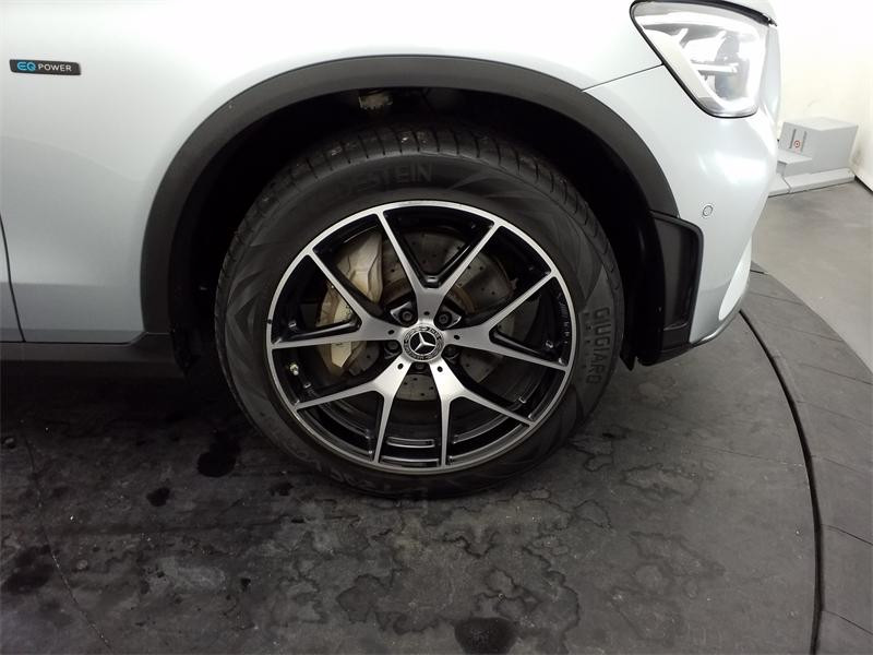 Occasion MERCEDES-BENZ GLC Coupé 300 de 194+122ch AMG Line 4Matic 9G-Tronic 2021 Argent mojave métallisé 44490 € à Lesménils