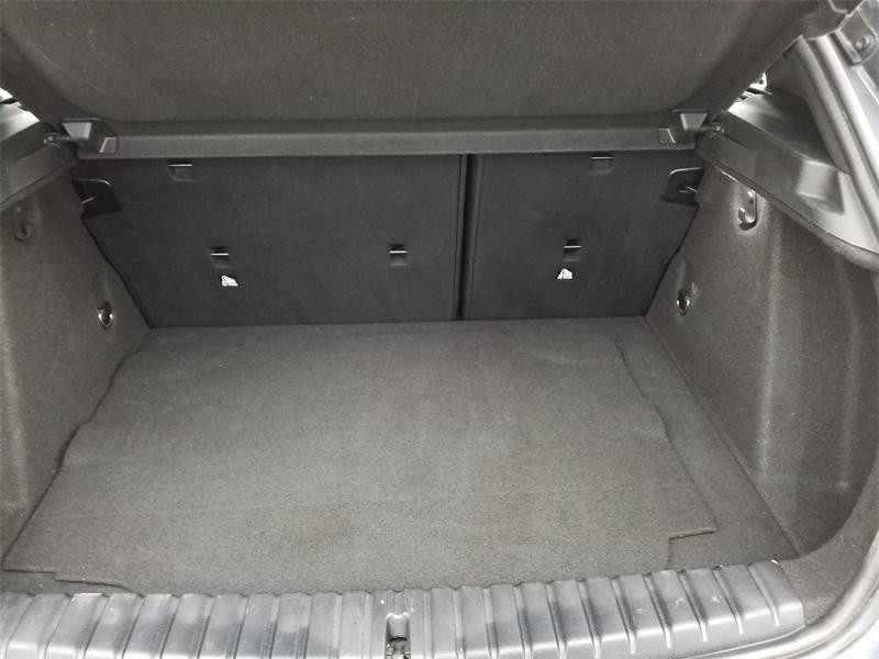 Occasion BMW Série 1 118iA 140ch Lounge DKG7 112g 2019 Mineralgrau 20490 € à Lesménils
