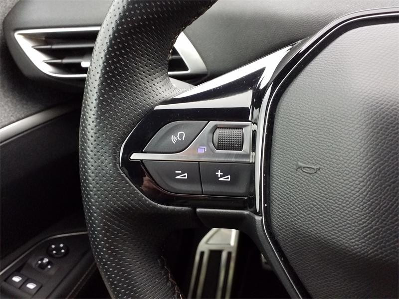Occasion PEUGEOT 3008 1.2 PureTech 130ch E6.c GT Line S&S 2019 Noir 17490 € à Lesménils