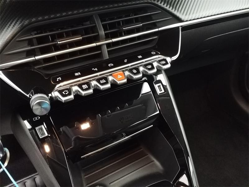 Occasion PEUGEOT 208 1.2 PureTech 100ch S&S Allure 2023 Gris Artense (M) 15790 € à Lesménils