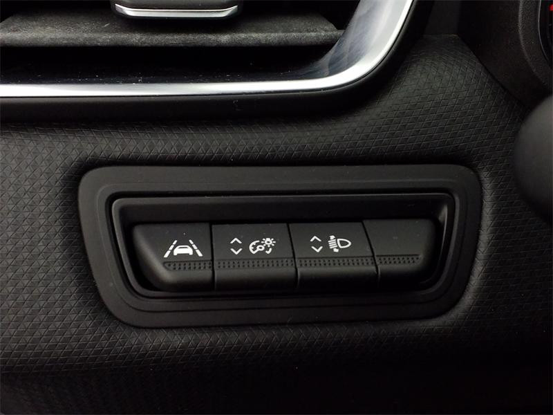 Occasion RENAULT Clio 1.0 TCe 90ch Business -21N 2021 Gris Platine 12990 € à Lesménils
