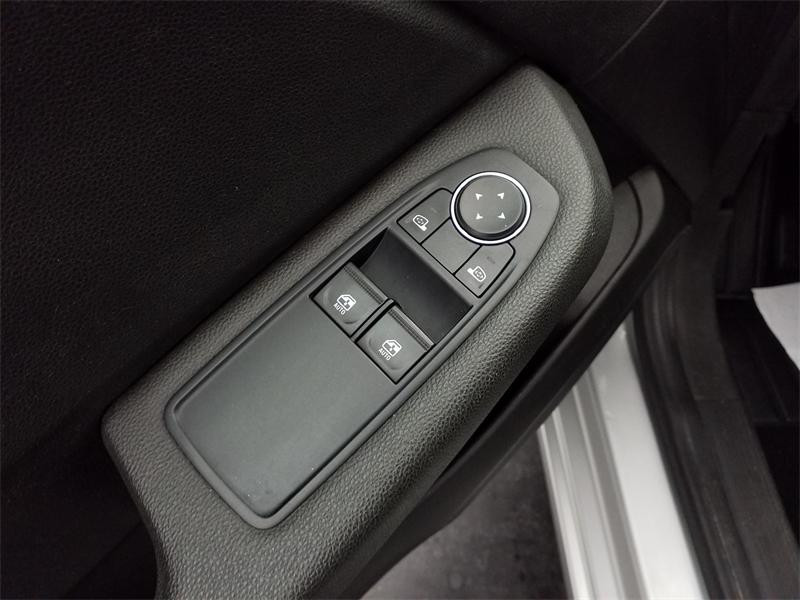 Occasion RENAULT Clio 1.0 TCe 90ch Business -21N 2021 Gris Platine 12790 € à Lesménils