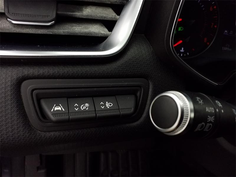 Occasion RENAULT Clio 1.0 TCe 90ch Business -21N 2021 Gris Platine 13140 € à Lesménils
