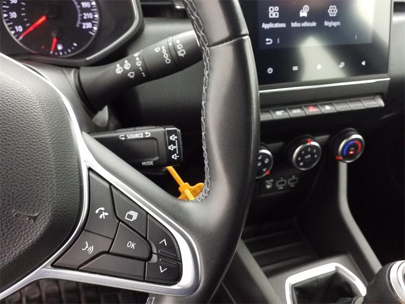 Occasion RENAULT Clio 1.0 TCe 90ch Business -21N 2021 Gris Platine 13140 € à Lesménils