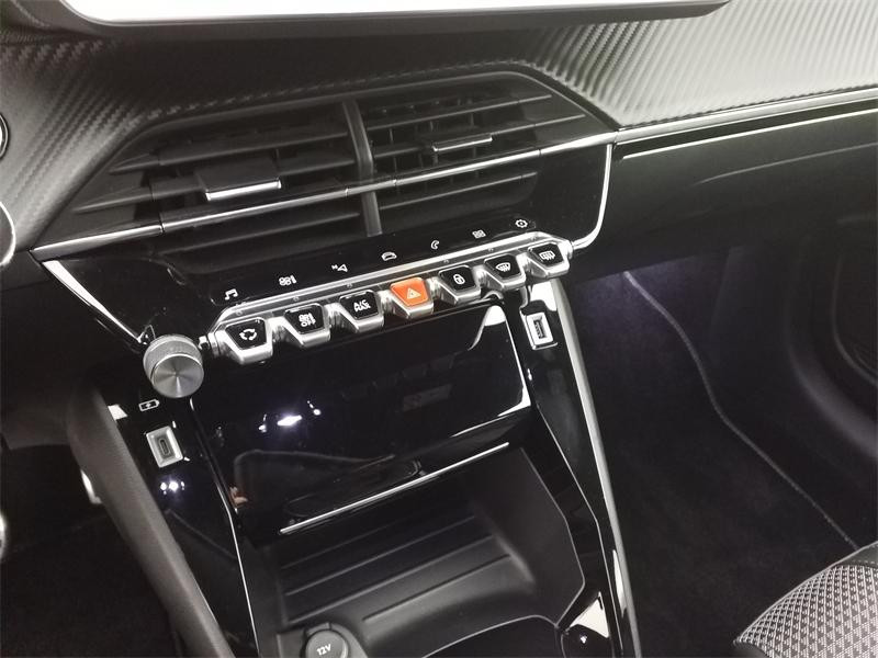 Occasion PEUGEOT 208 1.2 PureTech 100ch S&S GT 2021 Jaune 14590 € à Lesménils