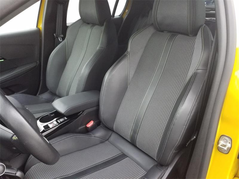 Occasion PEUGEOT 208 1.2 PureTech 100ch S&S GT 2021 Jaune 14590 € à Lesménils