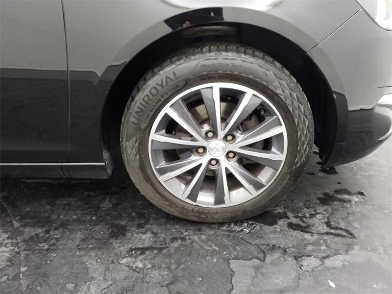 Occasion PEUGEOT 308 1.2 Puretech 130ch Allure S&S 5p 2015 Noir Perla Nera 9390 € à Lesménils