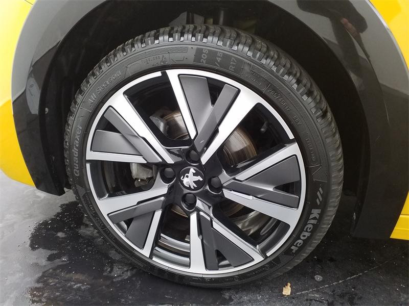 Occasion PEUGEOT 208 1.2 PureTech 100ch S&S GT 2021 Jaune 14590 € à Lesménils