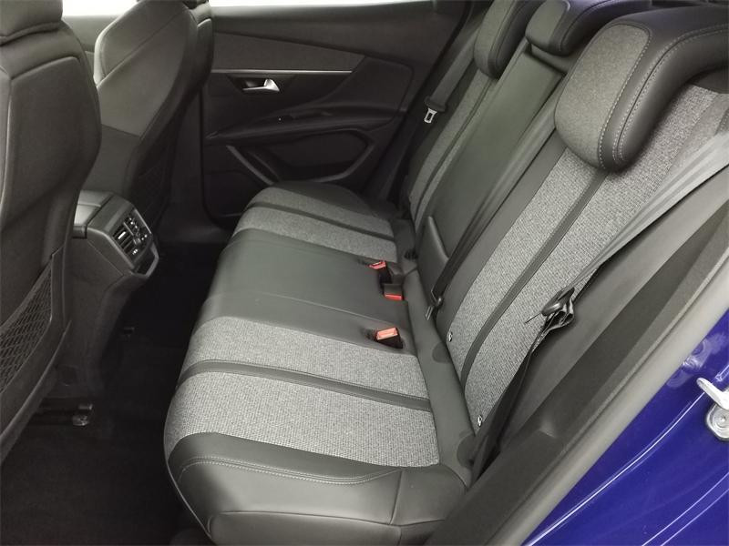 Occasion PEUGEOT 3008 1.2 PureTech 130ch Allure S&S EAT8  6cv 2020 Bleu Magnetic (M) 17790 € à Lesménils