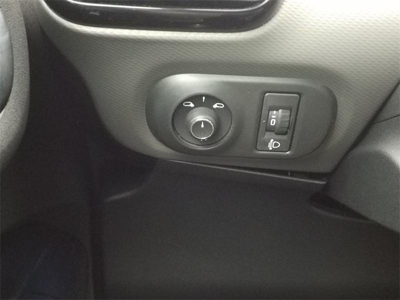 Occasion CITROEN C4 Cactus PureTech 110ch S&S Shine 2018 Gris 8490 € à Lesménils