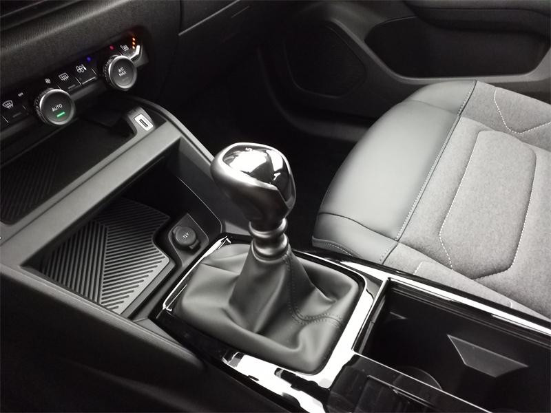 Used CITROEN C4 PureTech 130ch S&S Feel Pack 2023 Gris Acier (M) € 18290 in Lesménils