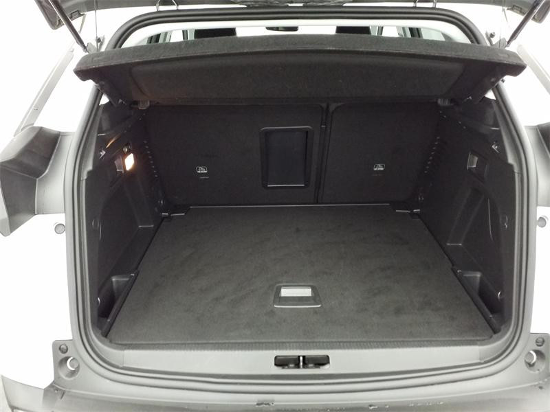 Used PEUGEOT 3008 1.2 PureTech 130ch Allure S&S EAT8  6cv 2020 Blanc Nacré (S) € 18290 in Lesménils