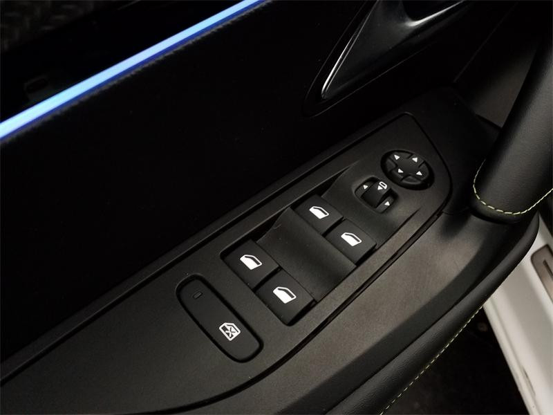 Occasion PEUGEOT 2008 1.2 PureTech 155ch S&S GT EAT8 2020 Blanc Nacré (N) 17390 € à Lesménils