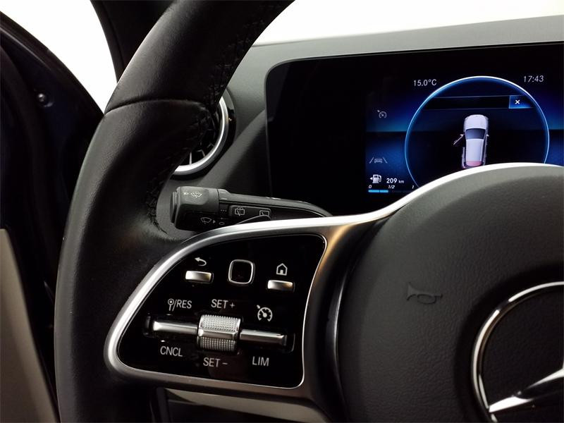 Occasion MERCEDES-BENZ GLA 200 163ch Progressive Line 7G-DCT 2021 Bleu denim métallisé 30990 € à Lesménils