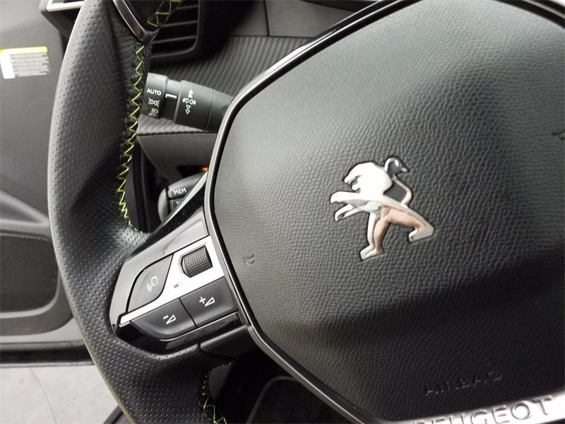 Occasion PEUGEOT 2008 1.2 PureTech 130ch S&S GT Line 124g 2020 Gris Artense (M) 15790 € à Lesménils