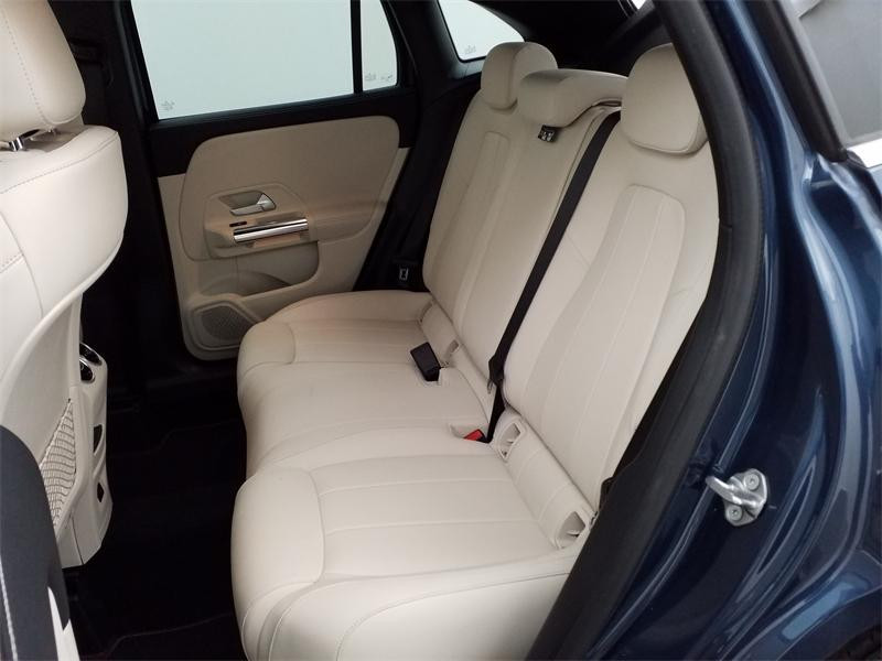 Occasion MERCEDES-BENZ GLA 200 163ch Progressive Line 7G-DCT 2021 Bleu denim métallisé 30990 € à Lesménils