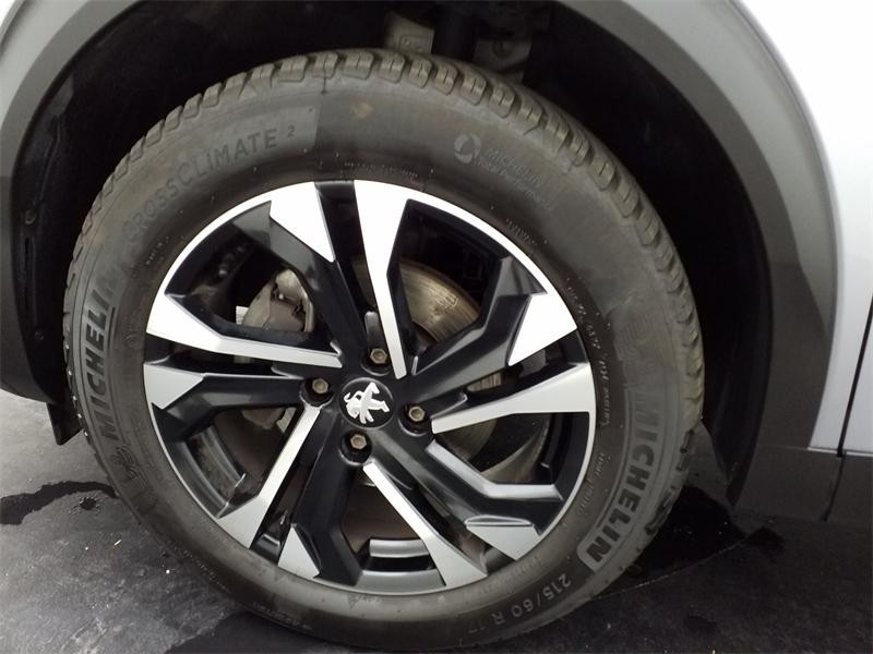 Occasion PEUGEOT 2008 1.2 PureTech 130ch S&S GT Line 124g 2020 Gris Artense (M) 15790 € à Lesménils