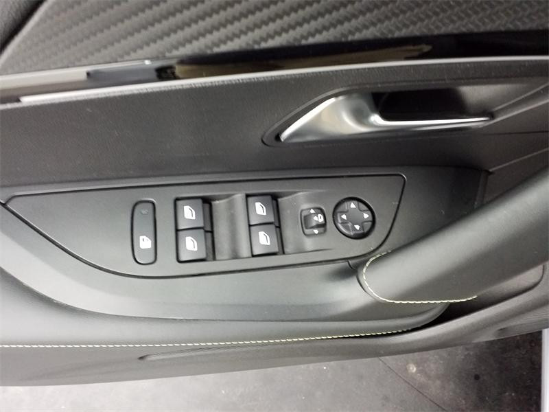 Occasion PEUGEOT 2008 1.2 PureTech 130ch S&S GT Line 124g 2020 Gris Artense (M) 15790 € à Lesménils