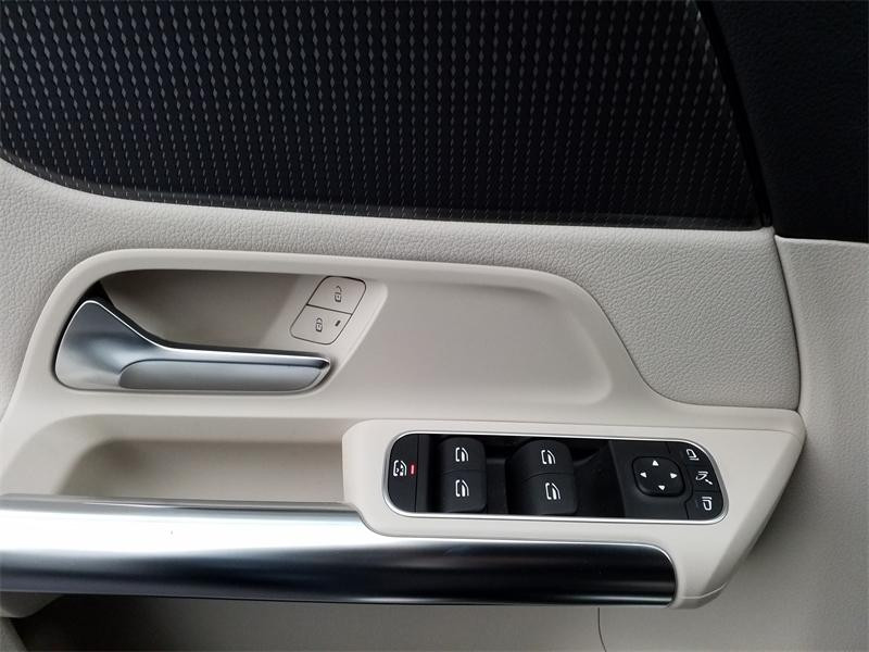 Occasion MERCEDES-BENZ GLA 200 163ch Progressive Line 7G-DCT 2021 Bleu denim métallisé 30990 € à Lesménils
