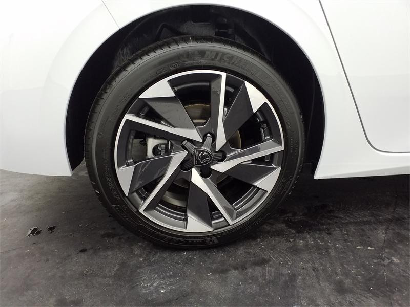 Occasion PEUGEOT 308 1.5 BlueHDi 130ch S&S Allure EAT8 2024 Blanc Okénite (M) 29790 € à Lesménils