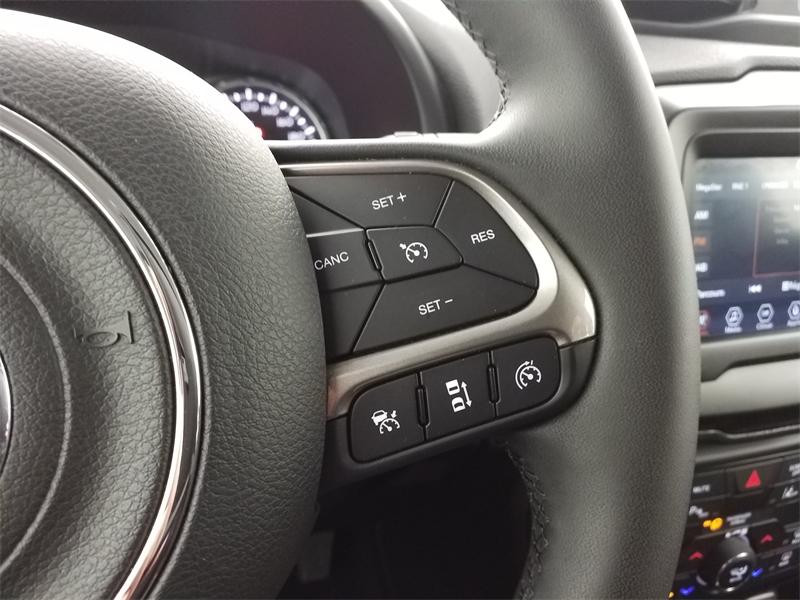 Occasion JEEP Renegade 1.6 MultiJet 130ch Limited MY22 2022 Graphite Gray Métallisé 18990 € à Lesménils