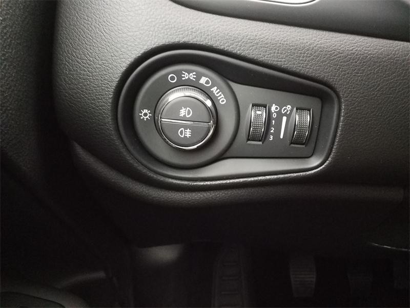 Occasion JEEP Renegade 1.6 MultiJet 130ch Limited MY22 2022 Alpine White 18990 € à Lesménils