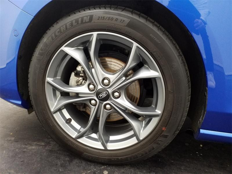 Occasion FORD Focus 1.0 EcoBoost 125ch mHEV ST-Line Business 2020 Bleu Island métallisé Premium 17990 € à Lesménils