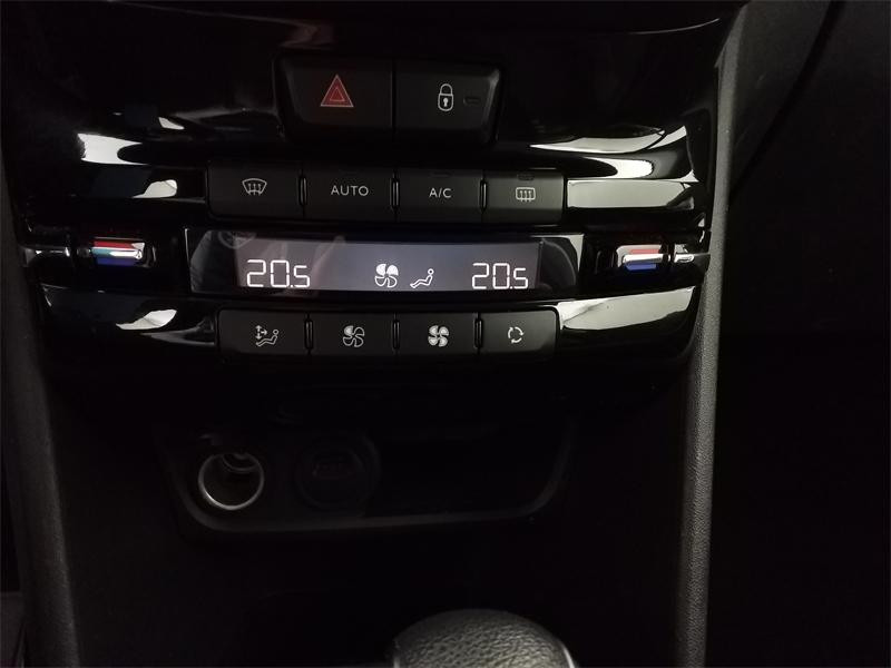 Occasion PEUGEOT 2008 1.2 PureTech 110ch E6.c Allure S&S EAT6 2019 Noir Perla Nera 9990 € à Lesménils
