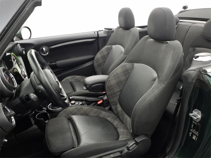 Occasion MINI Cabrio One 102ch 2018 British Racing Green II 16490 € à Lesménils