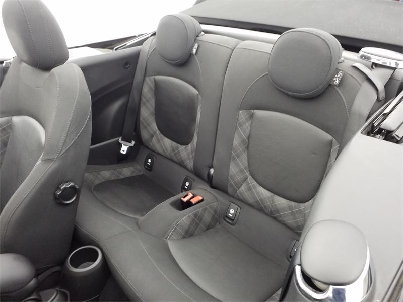 Occasion MINI Cabrio One 102ch 2018 British Racing Green II 16490 € à Lesménils