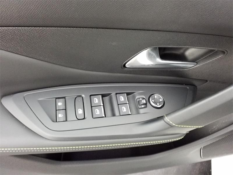 Used PEUGEOT 308 1.2 PureTech 130ch S&S GT EAT8 2022 Blanc Nacré (S) € 19490 in Lesménils