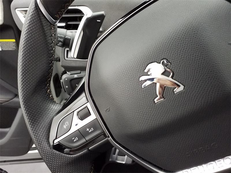 Used PEUGEOT 3008 1.2 PureTech 130ch S&S GT EAT8 2022 Noir € 20990 in Lesménils