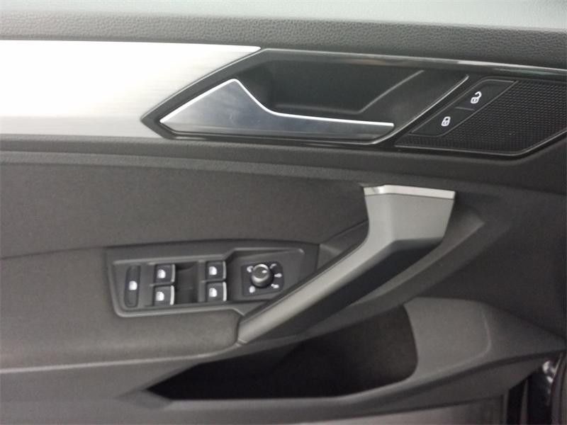 Occasion VOLKSWAGEN Tiguan 2.0 TDI 150ch Confortline Euro6d-T 2019 Noir Intense nacrée 18990 € à Lesménils
