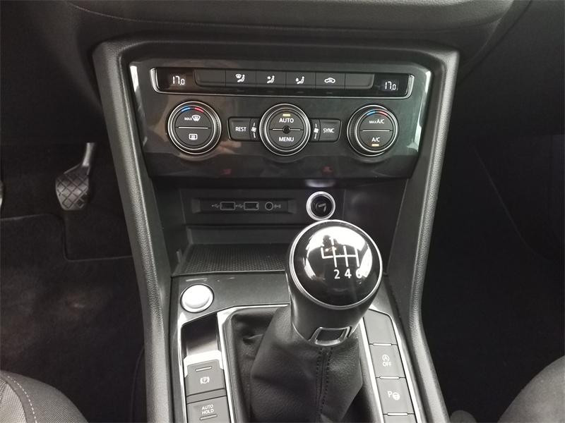 Occasion VOLKSWAGEN Tiguan 2.0 TDI 150ch Confortline Euro6d-T 2019 Noir Intense nacrée 18990 € à Lesménils