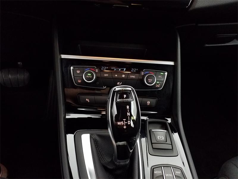 Occasion BMW Série 2 ActiveTourer 218dA 150ch  Business Design 2020 Mineralgrau 18990 € à Lesménils