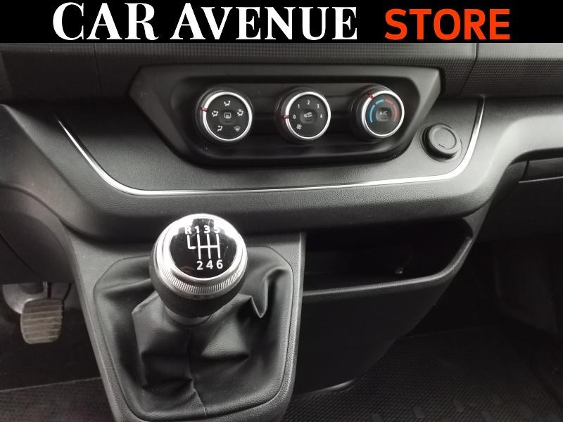 Used RENAULT Trafic Fg L2H1 3T 2.0 Blue dCi 130ch Grand Confort 2022 Blanc Glacier € 21990 in Lesménils