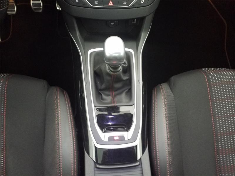 Occasion PEUGEOT 308 1.2 PureTech 130ch €6.c S&S GT Line 2018 Blanc Nacré 10990 € à Lesménils