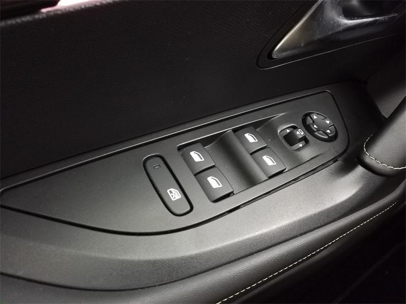 Occasion PEUGEOT 2008 1.2 PureTech 130ch S&S GT Line 7cv 2020 Gris Artense (M) 15490 € à Lesménils