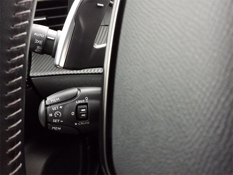 Occasion PEUGEOT 2008 1.2 PureTech 130ch S&S Allure EAT8 2020 Blanc Nacré (N) 16490 € à Lesménils