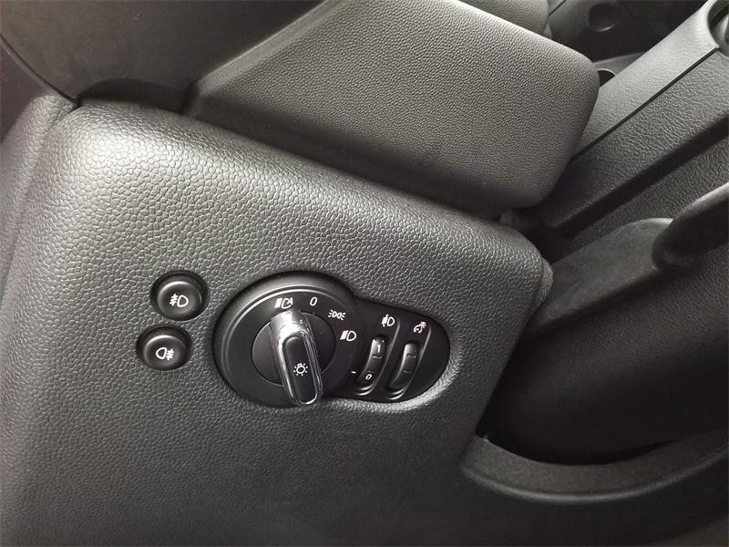 Occasion MINI Mini 5 Portes One 102ch 114g 2019 Chili Red 13990 € à Lesménils